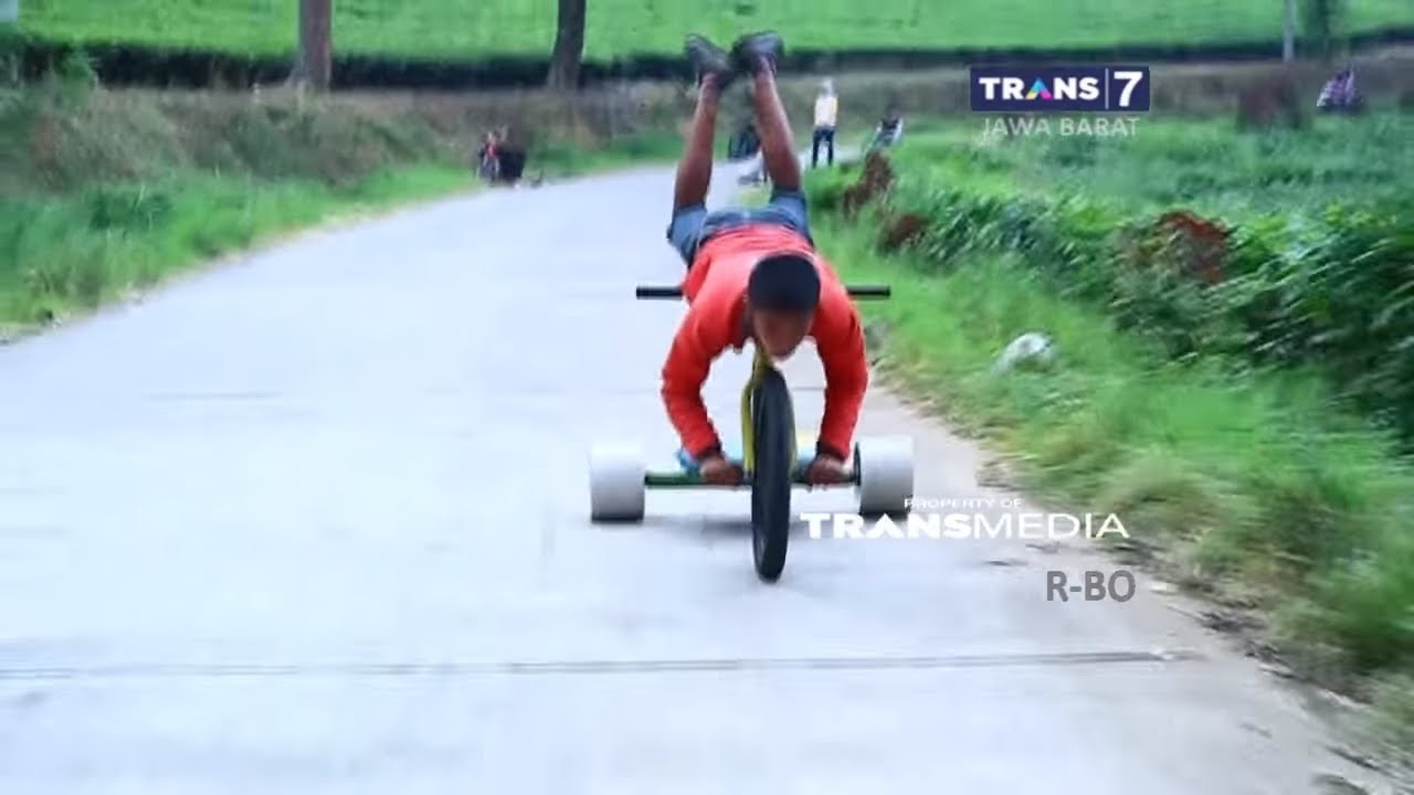 Ngabuburit Olahraga Drift Trike - YouTube