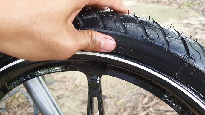 Cách kiểm tra và thay thế vỏ xe máy đúng cách