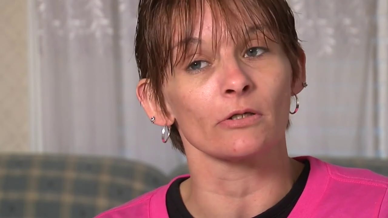 Mom searches for daughter missing for 35 years.mp4 - YouTube