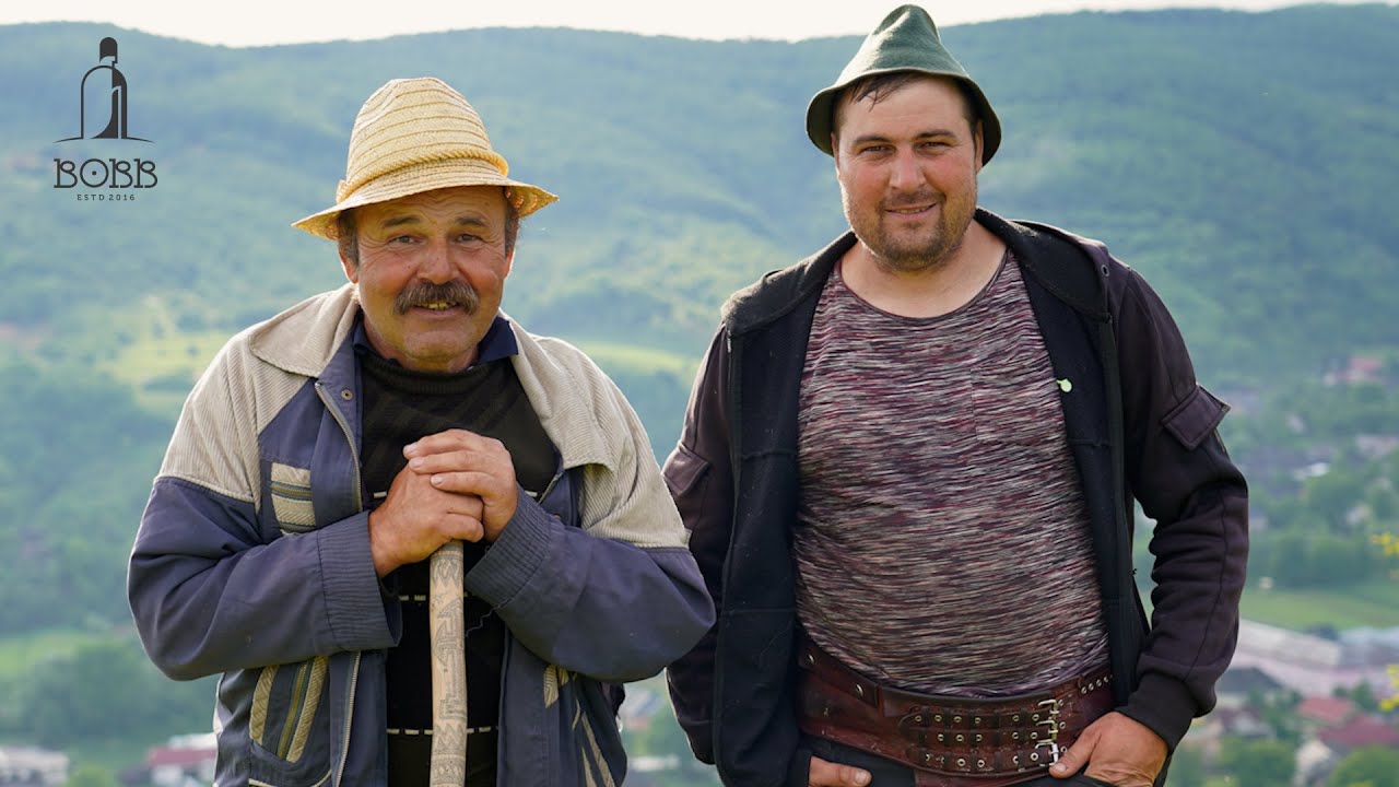 Familia IACOB din Negrilești, Bistrița | De ce trebuie să te asculte ANGAJATUL care este la oi?!