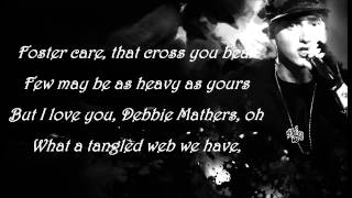 Download Lagu Eminem ft. Nate Ruess - HEADLIGHTS - Lyrics Download Lagu Eminem ft. Nate Ruess - HEADLIGHTS - Lyrics