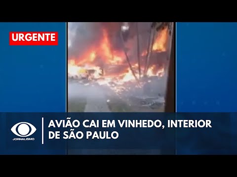 Avião cai em Vinhedo, interior de São Paulo, e provoca incêndio