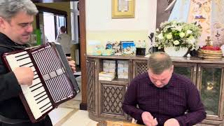 картинка: Цимбали на храмовому святі (2)