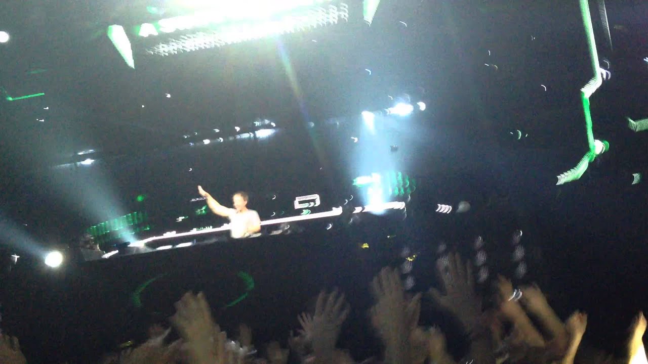 Armin Van Buuren in ASOT650RU