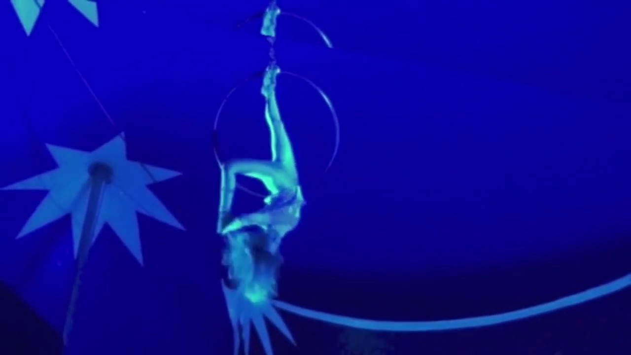 CIRQUE ALBARON [BONUS: Fanfarra Kaustika] - EnfantMalade