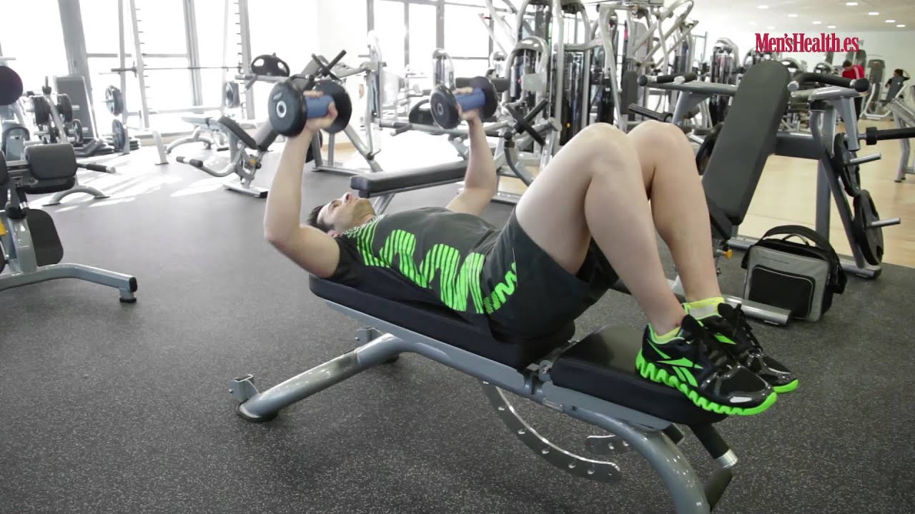 Press Horizontal Con Mancuernas Men S Health Espana Youtube