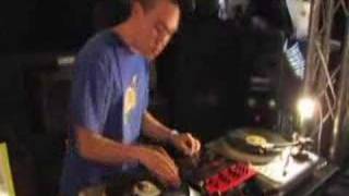 Scratch session at Vestax Store Paco