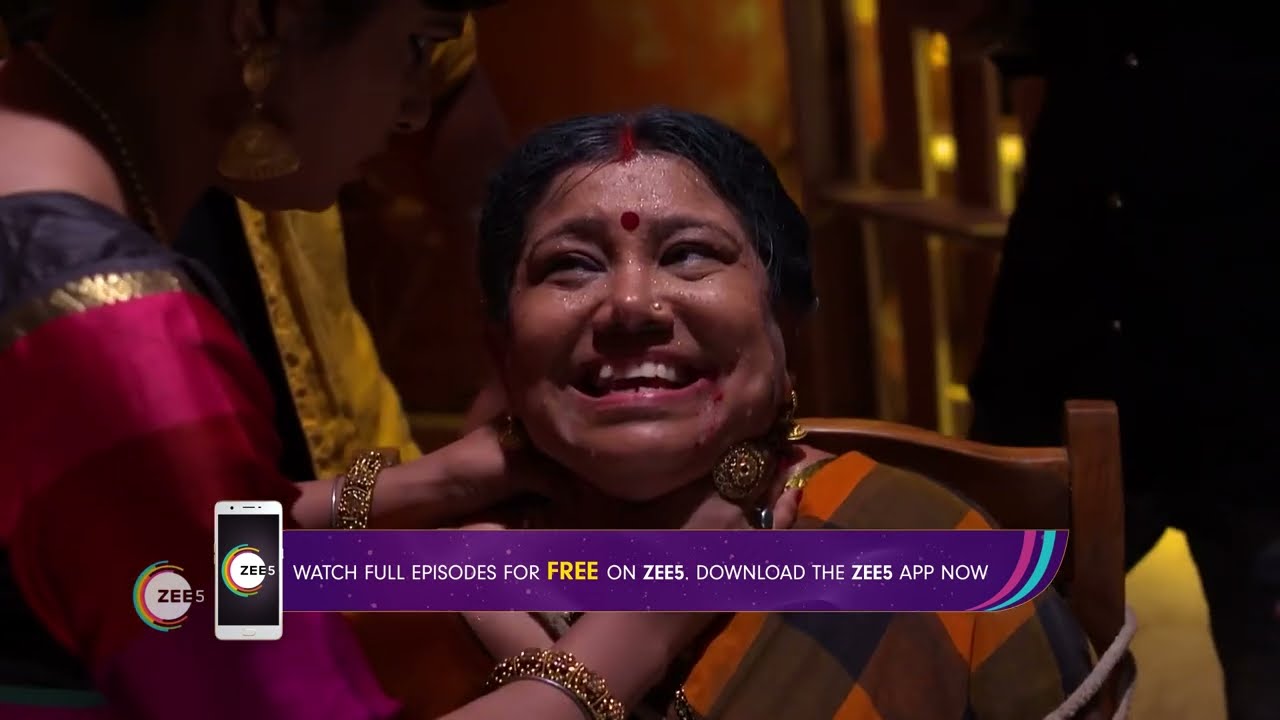 Uttara tries to strangle a woman - Soubhagyabati - Romantic Odia TV Serial - Webi 131 - Zee Sarthak