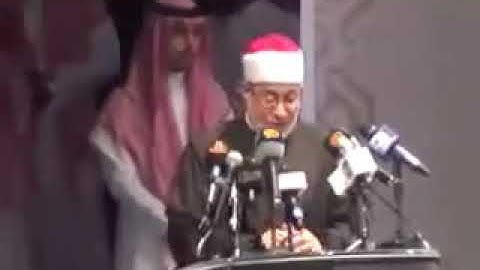 بتلاوة خاشعة يرتل الشيخ  احمد عيسي المعصراوي  آيات من سوره فاطر