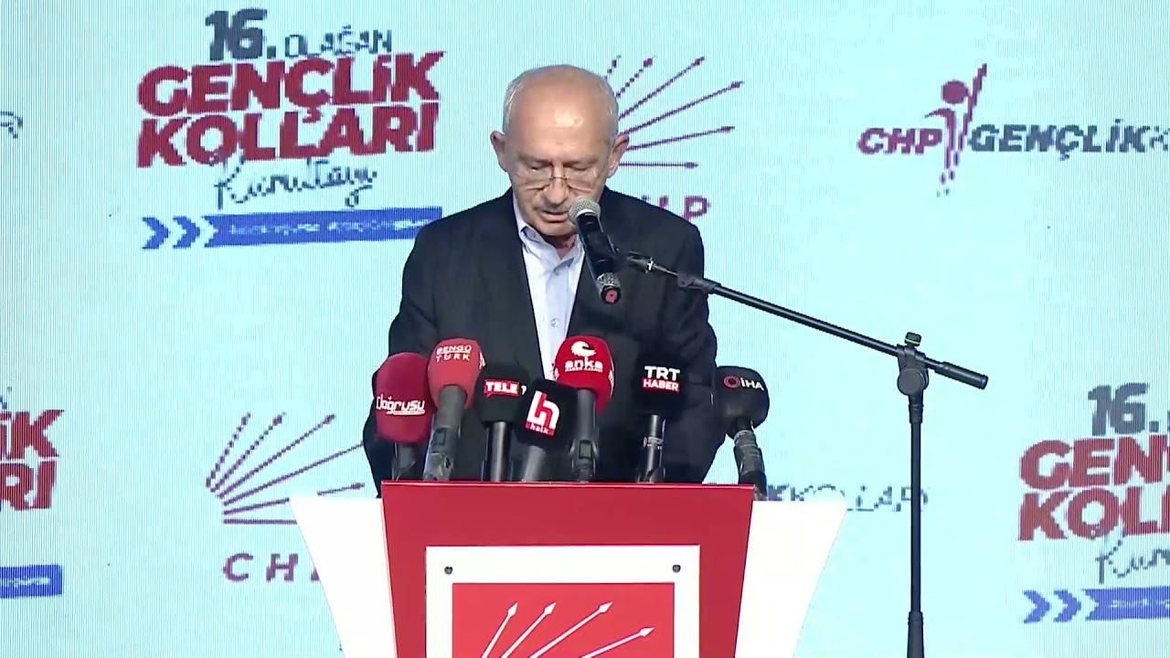Chp Chp Genel Baskani Kemal Kilicdaroglu Genclik Kollari 16 Olagan Kurultayi Na Katildi Chp Chp Genel Baskani Kemal Kilicdaroglu Genclik Kollari 16 Olagan Kurultayi Na Katildi