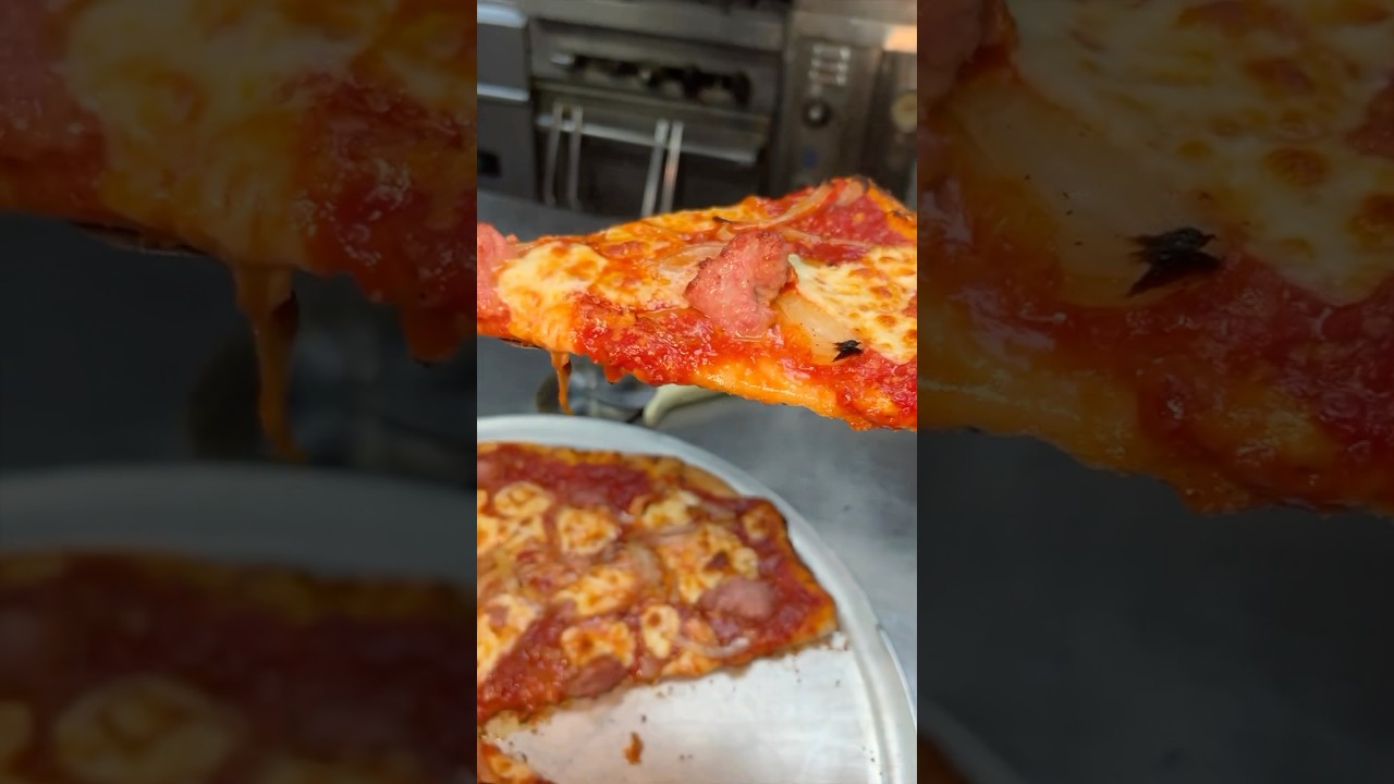 The SAUSAGE BUTTER ONION PIZZA from Panko Pizza in Middletown, NJ! 🍕🧈🔥🤤 #DEVOURPOWER