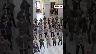 VETERAN AS DUDUKI GEDUNG DPR TOLAK PERANG IRAN