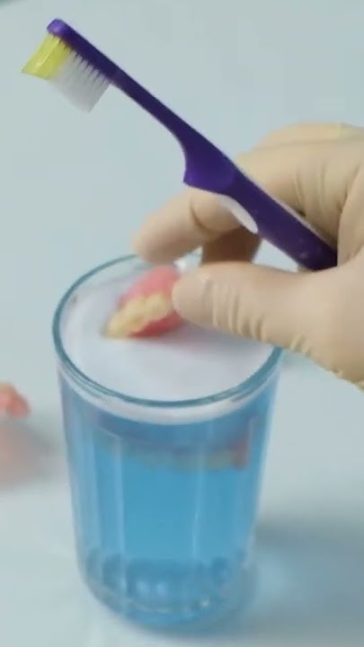 💊😀СПОСОБ ЕСТЬ!👨‍⚕️Специальные таблетки для очищения съемных зубных ...