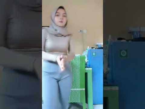 janda gemoy kentut saat jualan (live streaming tiktok)