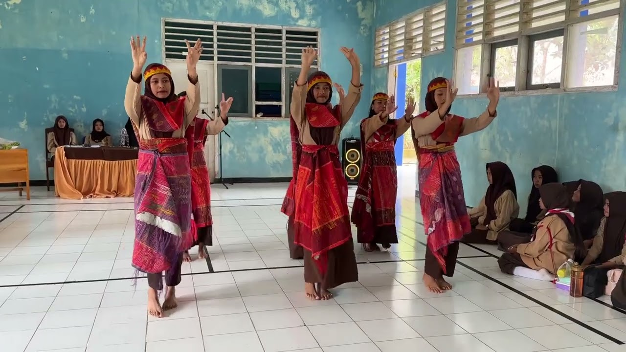 Tarian Tor Tor Siswa SMP N 08 Mukomuko