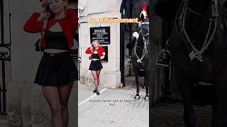 Download Lagu respect girl #horseguardsparade #peterellis #kingsguard #tourist #buckinghampalace #thekingguard MP3