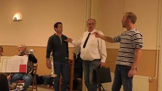 Us Nocht Repeteert Voor De Jubileumvoorstelling