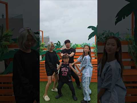 표정 댄스는 역시 <strong>승우</strong>!#춤추는곰돌 #춤추는곰돌의랜덤댄스 #댄스 #dance #music  #fyp #afstarz #kpop #starrywild #shoulder #라테라스