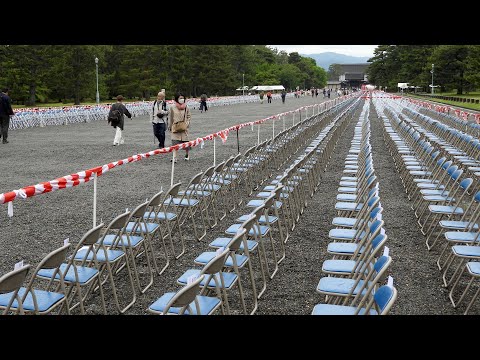 京都・葵祭 天候不良で順延 The Aoi Festival in Kyoto has been postponed due to bad weather. 由於天氣惡劣，京都葵祭延期舉行。