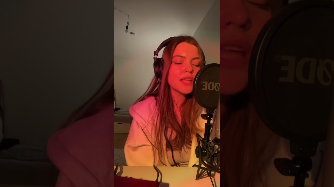 Tonton Die For You (Remix) - The Weeknd, Ariana Grande #cover #singing #dieforyouremix di YouTube Tonton Die For You (Remix) - The Weeknd, Ariana Grande #cover #singing #dieforyouremix di YouTube
