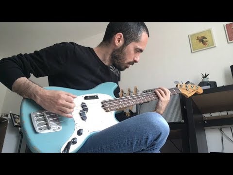 Unboxing & Test - FENDER JMJ MUSTANG BASS