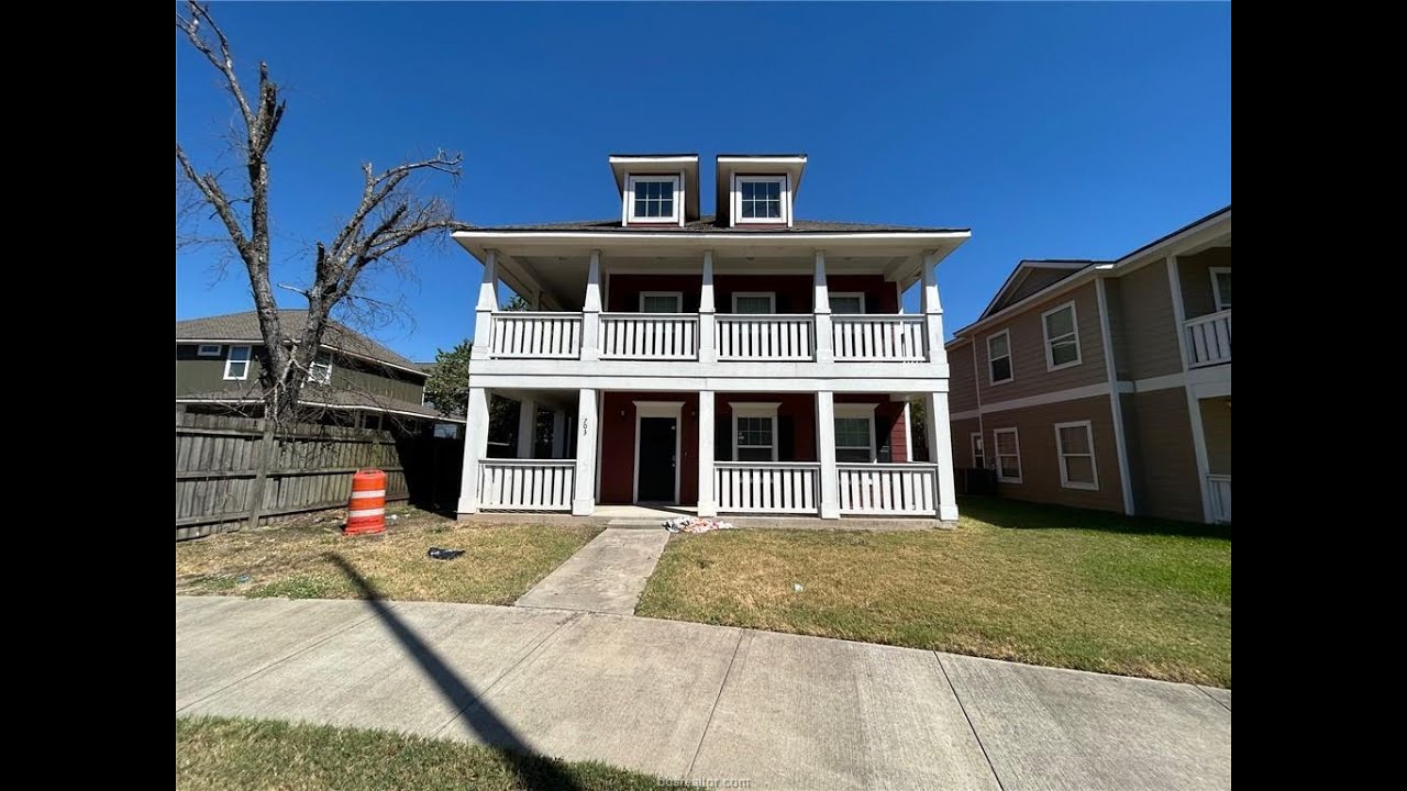 703 Wellborn: Presented by The Legacy Team @ RE/MAX 20/20