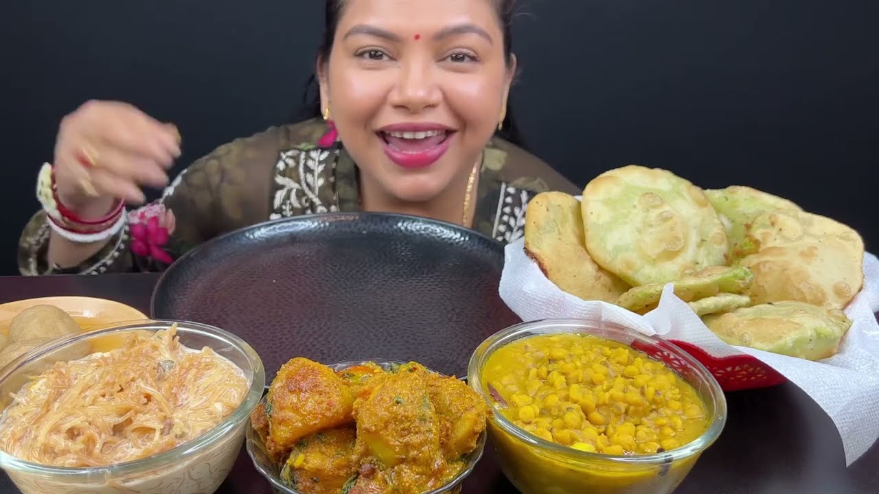 Bigbites, Eating Korai Sutir Kochuri, Cholar Dal, Kashmiri Alurdom, Simui Payesh। Winter Special।।