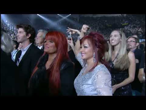 Carrie Underwood And Steven Tyler Undo It Walk This Way ACM Awards 2011 Mp4