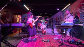 Nino Albanese Trio - original funk jam live at Moondog’s