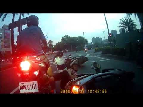 三寶車禍影片2