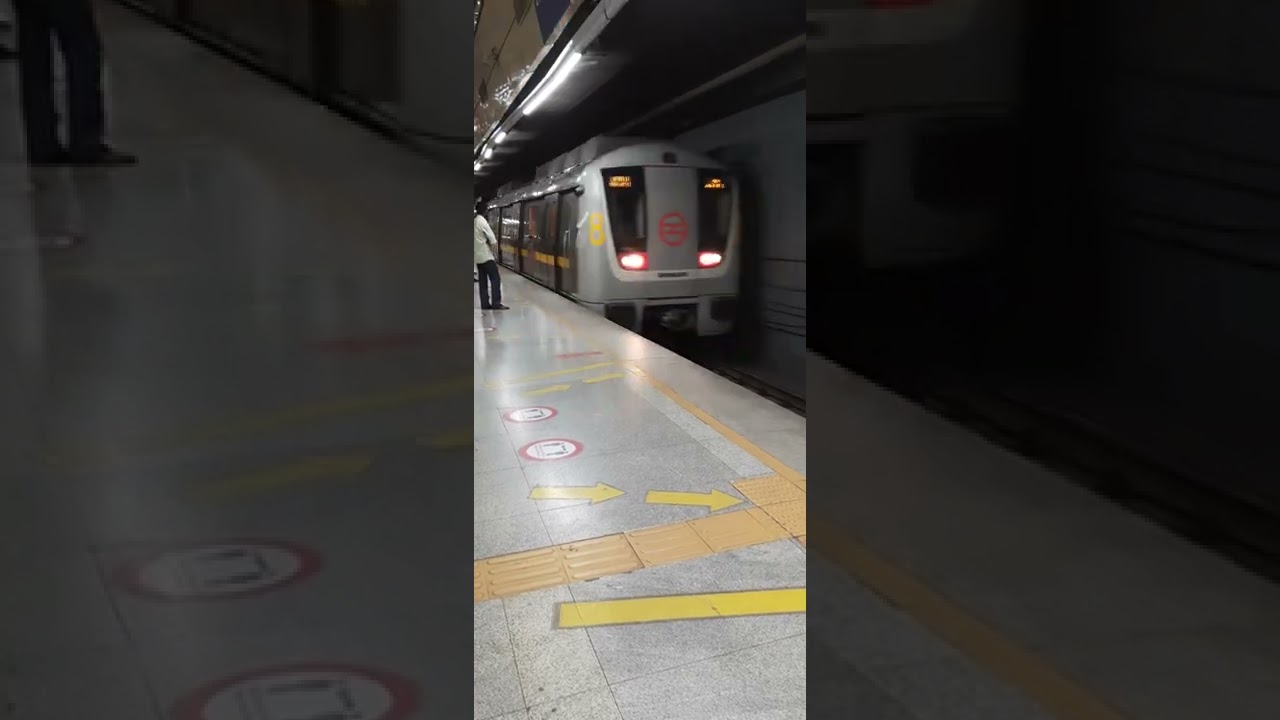 Delhi Metro Train In India 🚂🚂