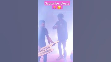 Keytar beautiful Stephen Devassy show