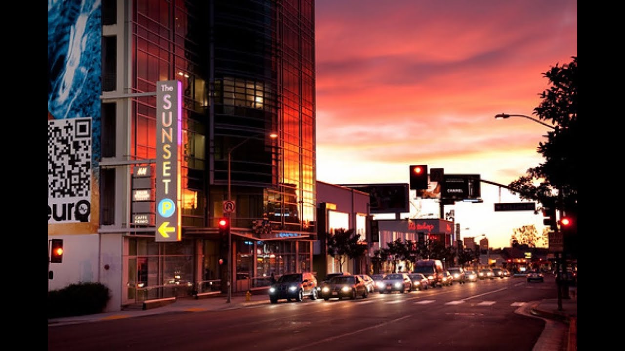 Los angeles street. Бульвар Сансет Лос Анджелес. Бульвар Сансет Голливуд. Лос-Анджелес, Калифорния Вест Голливуде. Улицы в Лос Анджелес Сансет стрип.