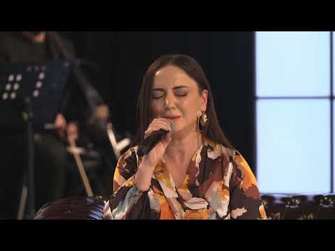 NEŞE DEMİR -
