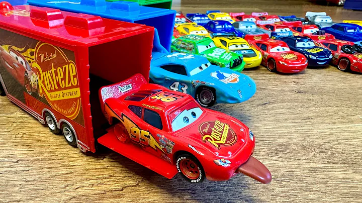 Unboxing Disney Pixar Cars: Finish Line Lightning McQueen, Damaged King, Chick Hicks, Doc Hudson