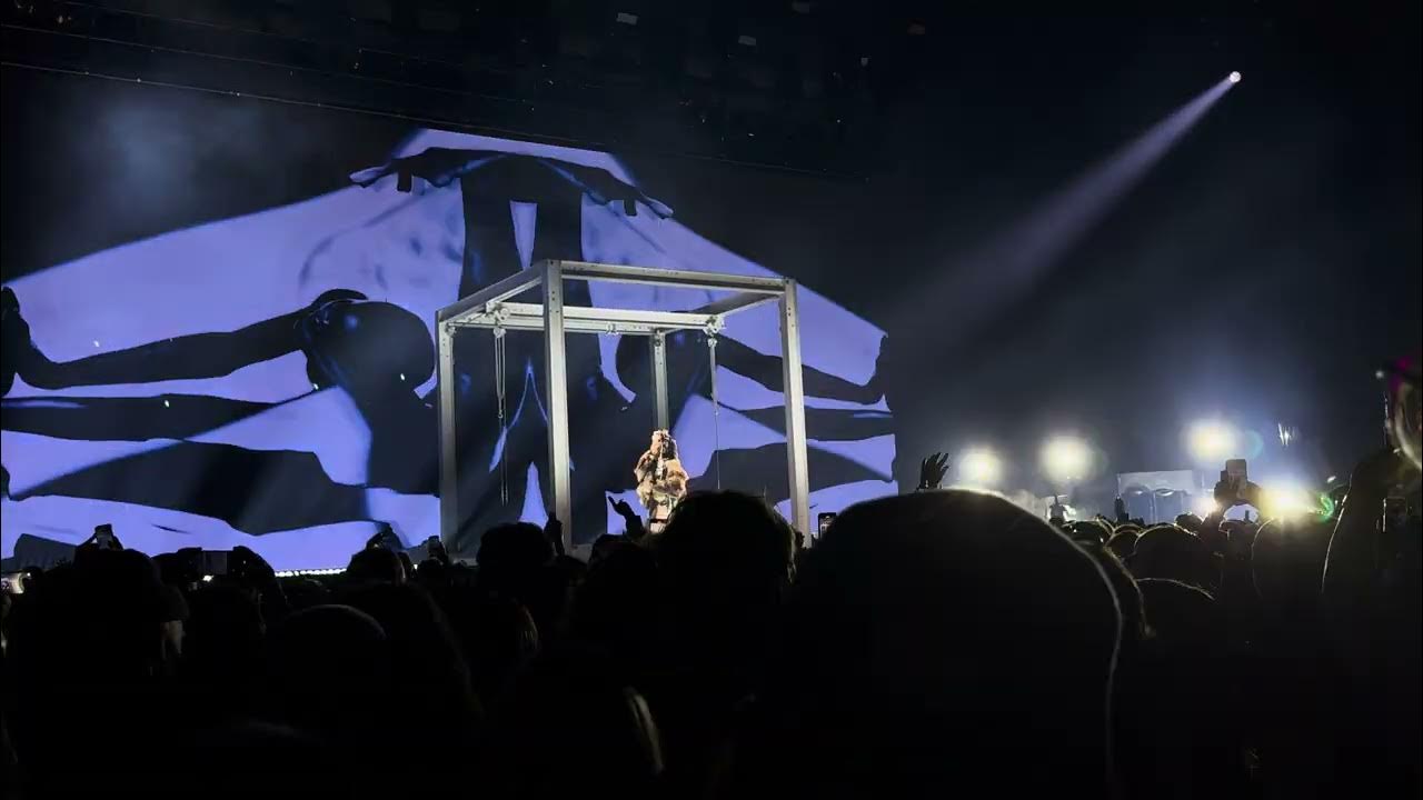 FKA twigs - "Childlike Things" / "Ego Death" (Manchester, March 18th 2025) FKA twigs - "Childlike Things" / "Ego Death" (Manchester, March 18th 2025)