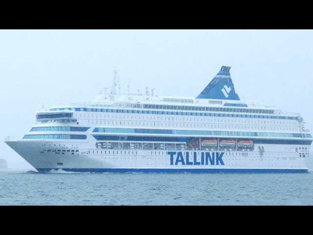Silja Europa departures Turku in Hard Wind and snowfall  | Tallink Silja  Line - YouTube