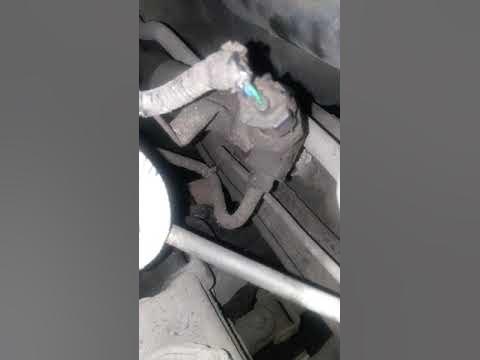Снимаем шланг высокого давления Ниссан примера Р12 - YouTube