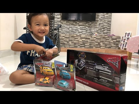 Kenzo Unboxing Jackson Storms Transforming Hauler | Disney Pixar CARS | Mainan Anak Mobil Mobilan