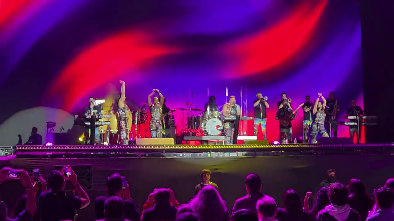 KC & the Sunshine Band,  en Remind  30 de noviembre 2025, en estadio Alfredo Harp Helú.