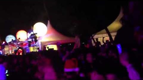 Armin Van Buuren Zoukout 2011