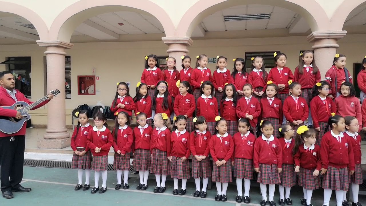 Minutos cívicos por el Día de la Mujer