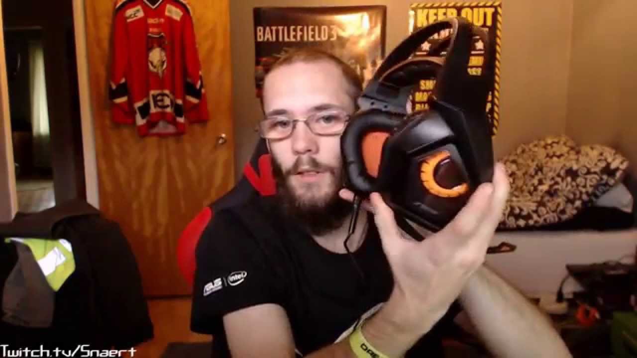 Asus Strix DSP Gaming headset unboxing.