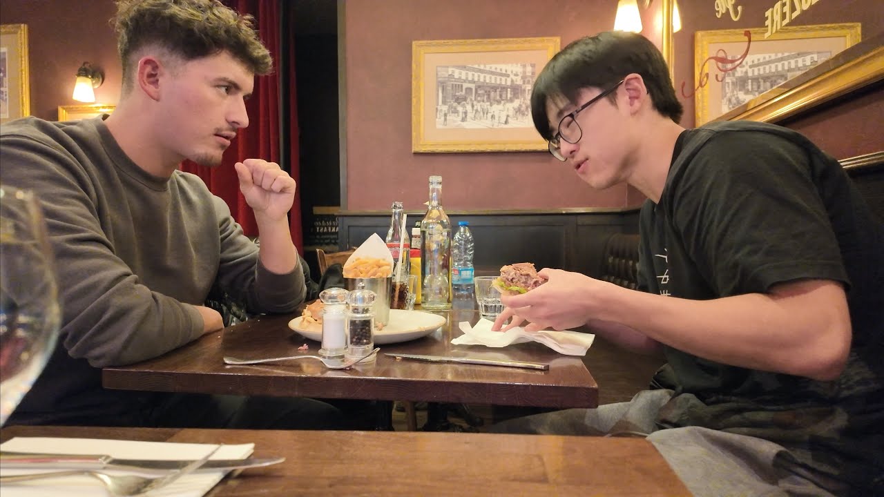 Un Chinois et un Blanc avec des BROKES dans le métro (expérience sociale)