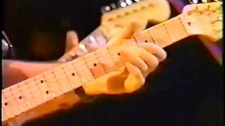 The VeNtuReS' Medley:   "DIAMOND HEAD & PIPELINE"  LIVE IN JAPAN 1994!! chords