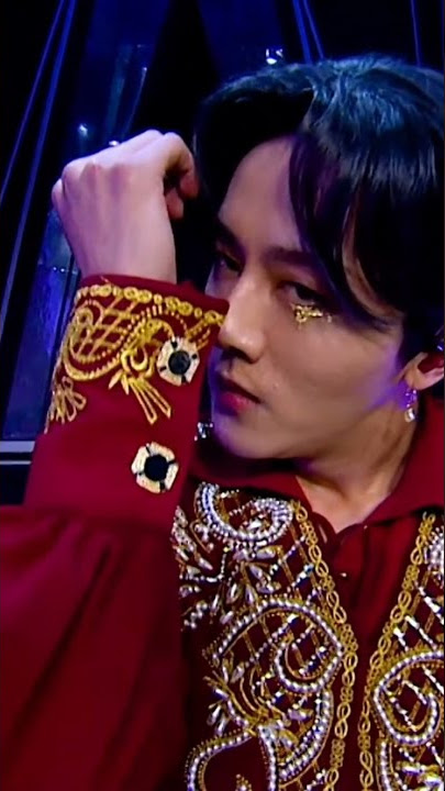 SF9 vs perfumes scene