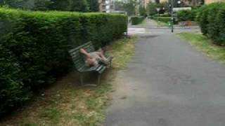 Barbone Mentre Dorme....