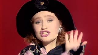 Download Sonia - Listen To Your Heart Hq/1080p Video MP3 Sonia - Listen To Your Heart Hq/1080p