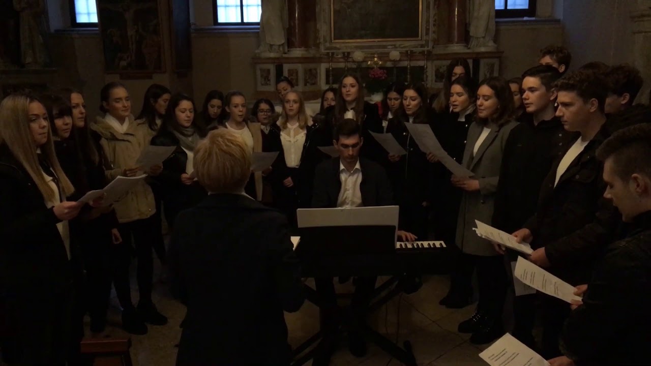 Rožice & Vokalna skupina Pazinskog kolegija - Uđite s hvalama (ps.100)