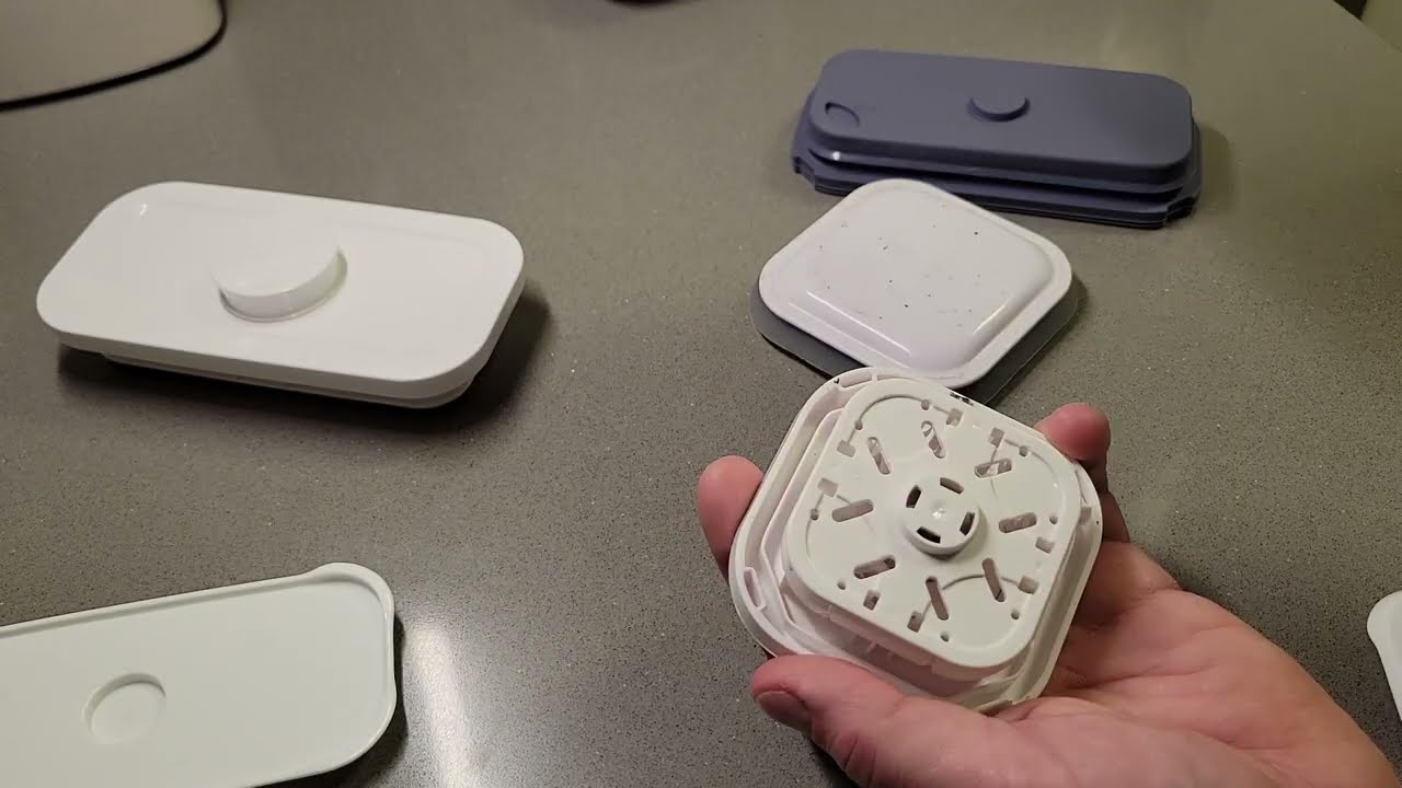 Step-by-step how to disassemble your OXO POP containers for cleaning